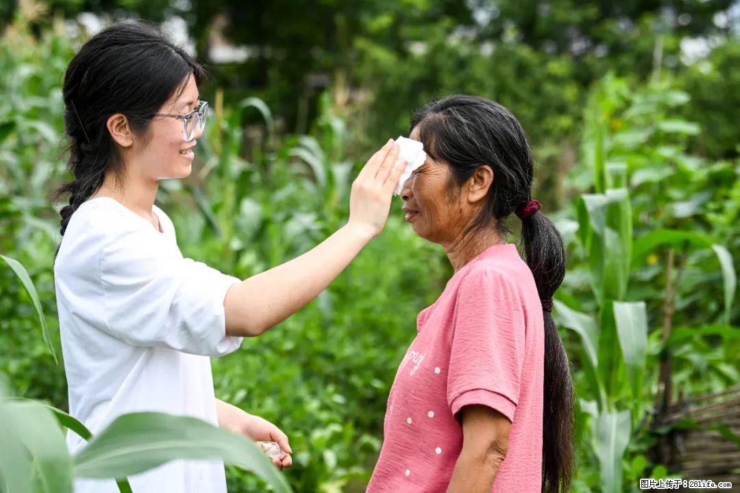 全网追的“扁担女孩”,找了一份暑假工,时薪12元 - 绍兴生活资讯 - 绍兴28生活网 sx.28life.com